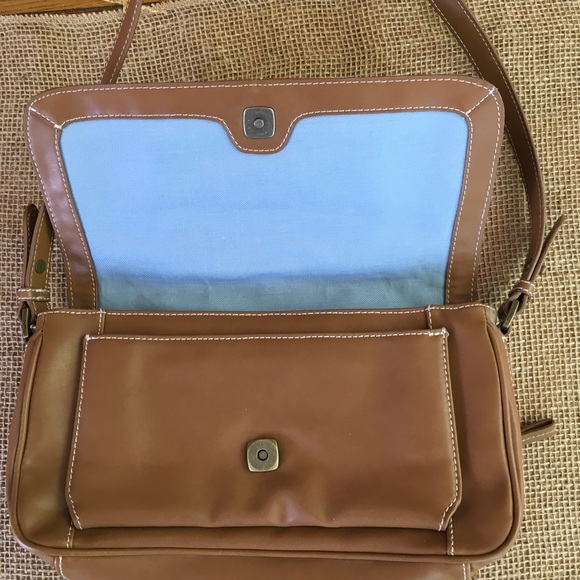 EUC Liz Claiborne Tan Shoulder Bag FREE SHIP - Picture 3 of 7